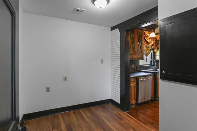 130 Dr Michael DeBakey Drive, Lake Charles, LA 70601