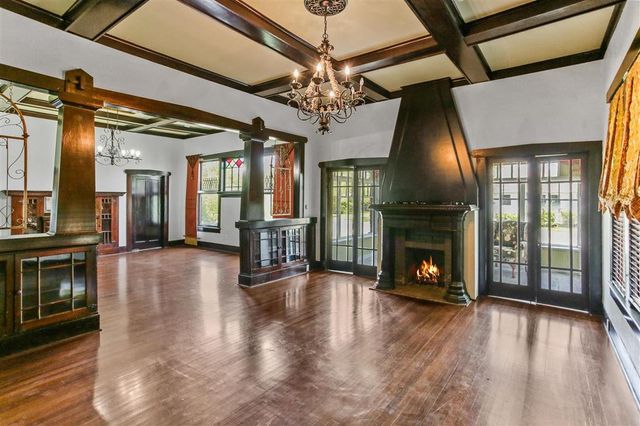 130 Dr Michael DeBakey Drive, Lake Charles, LA 70601