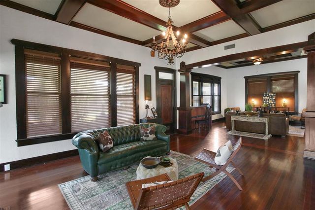 130 Dr Michael DeBakey Drive, Lake Charles, LA 70601