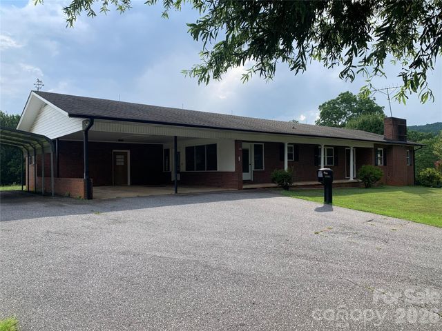 6285 & 6231 Nc 16 Highway N, Taylorsville, NC 28681