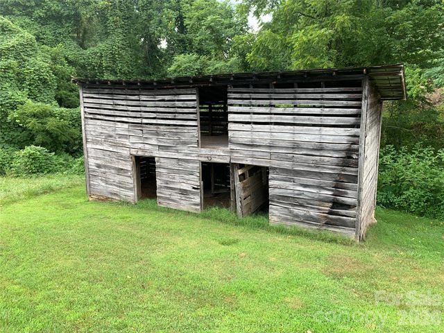 6285 & 6231 Nc 16 Highway N, Taylorsville, NC 28681