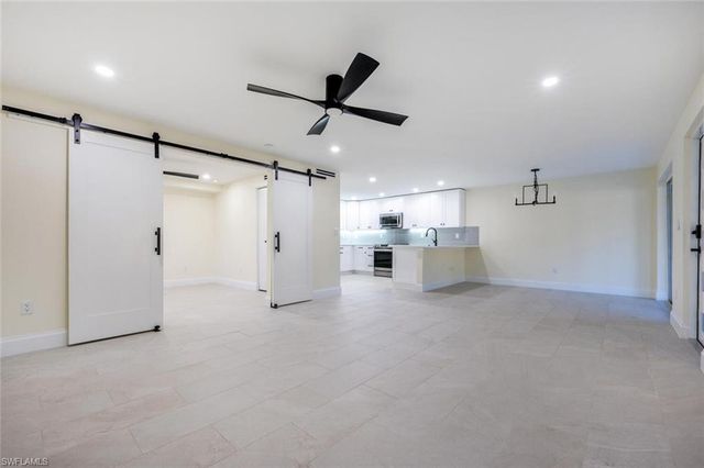 1537 Chesapeake AVE A-4, Naples, FL 34102