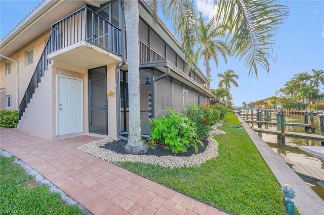 1537 Chesapeake AVE A-4, Naples, FL 34102
