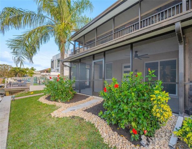 1537 Chesapeake AVE A-4, Naples, FL 34102