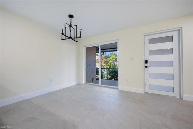 1537 Chesapeake AVE A-4, Naples, FL 34102
