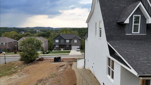 124 Manor Way, Hendersonville, TN 37075