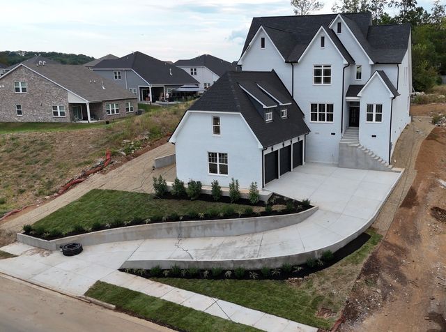 124 Manor Way, Hendersonville, TN 37075