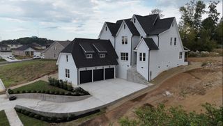 124 Manor Way, Hendersonville, TN 37075
