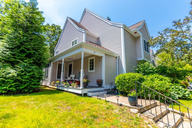 15 Hampton Court UNIT 15, Mashpee, MA 02649