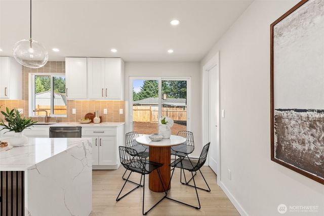 3277 Madrona Drive SE, Port Orchard, WA 98366
