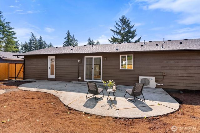 3277 Madrona Drive SE, Port Orchard, WA 98366