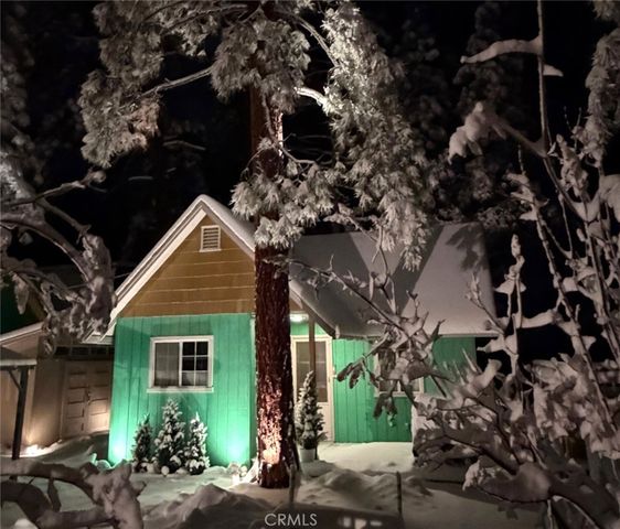 903 W Rainbow, Big Bear City, CA 92314
