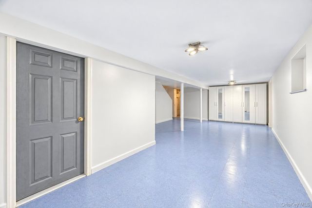 14 N 4th Street, New Hyde Park, NY 11040