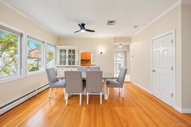14 N 4th Street, New Hyde Park, NY 11040