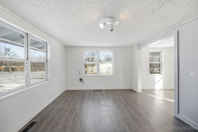 219 S Ash Street, Kellyville, OK 74039