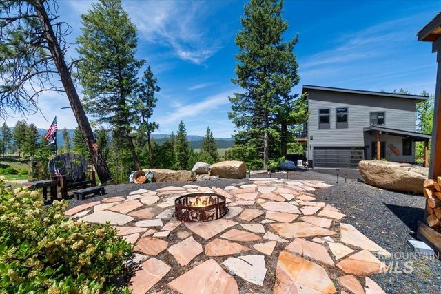 35 San Ignacio Way, Cascade, ID 83611 property photo