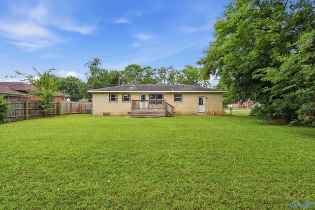 4036 Knollbrook Drive, Huntsville, AL 35810