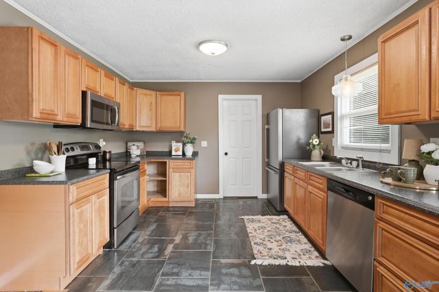 4036 Knollbrook Drive, Huntsville, AL 35810
