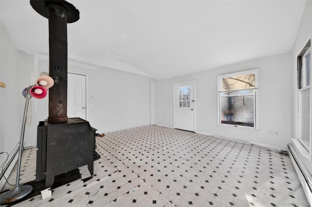 32 Quaker Hill Road, Monroe, NY 10950