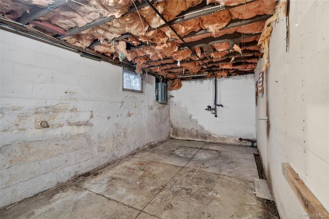 32 Quaker Hill Road, Monroe, NY 10950