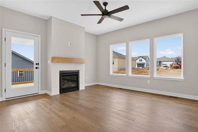 16209 Ryan Circle, Parkville, MO 64152