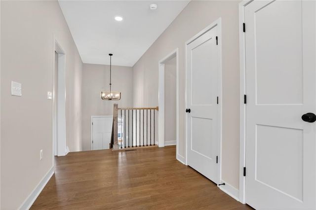 16209 Ryan Circle, Parkville, MO 64152