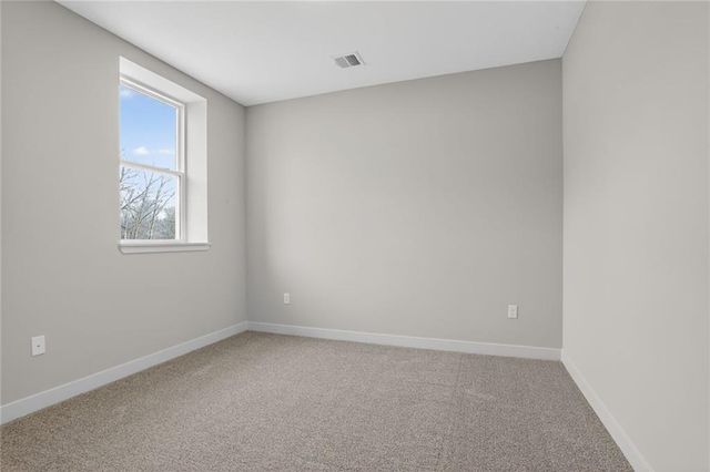 16209 Ryan Circle, Parkville, MO 64152