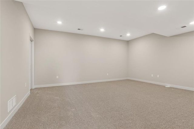 16209 Ryan Circle, Parkville, MO 64152