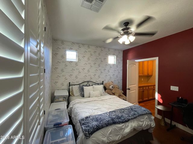 4730 S Platinum Court, Chandler, AZ 85248
