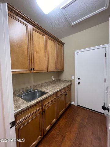 4730 S Platinum Court, Chandler, AZ 85248