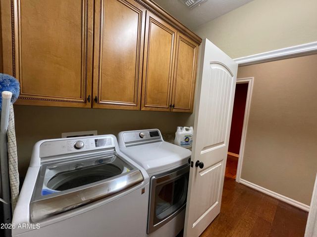 4730 S Platinum Court, Chandler, AZ 85248