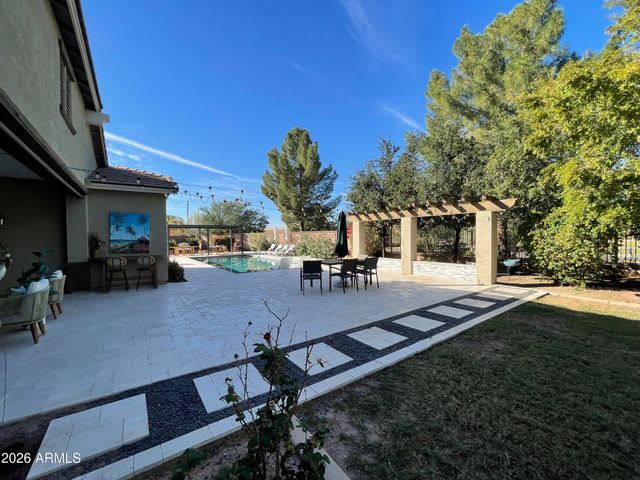 4730 S Platinum Court, Chandler, AZ 85248