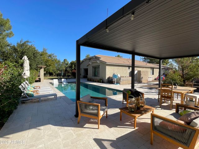 4730 S Platinum Court, Chandler, AZ 85248