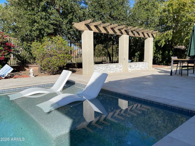 4730 S Platinum Court, Chandler, AZ 85248