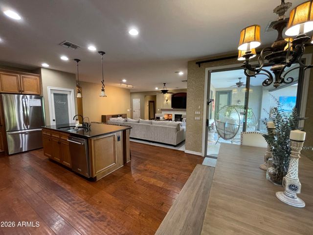 4730 S Platinum Court, Chandler, AZ 85248