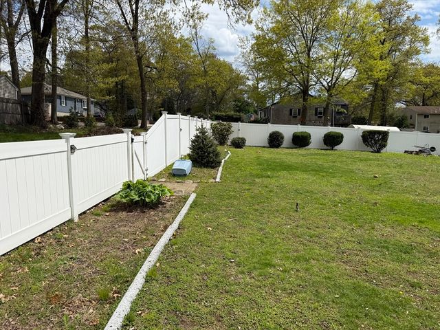 320 Brown St, Attleboro, MA 02703