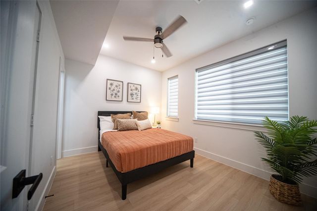 236 Urbane Crest Drive, Fort Worth, TX 76107