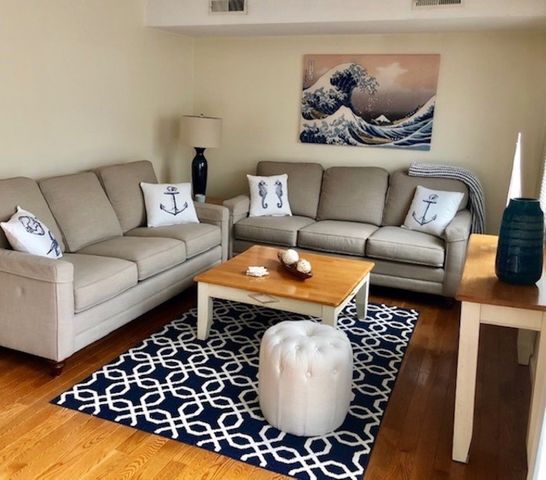 226 Goddard Row, Newport, RI 02840