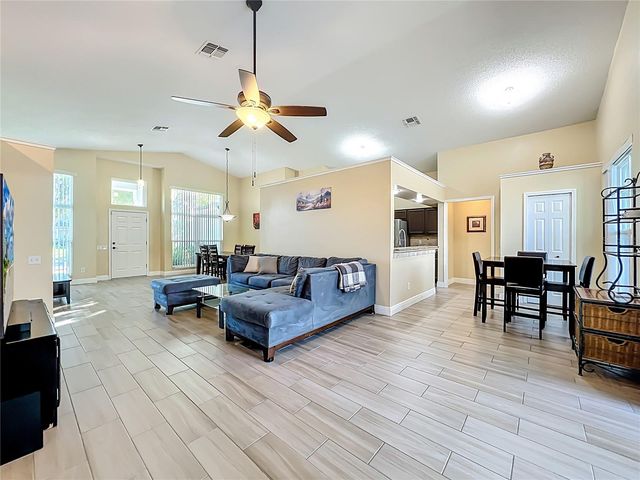 9244 BEAVER COVE, Apopka, FL 32703