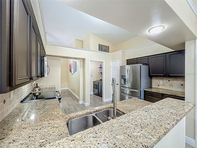 9244 BEAVER COVE, Apopka, FL 32703