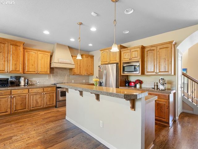 15485 Sw WILLAMETTE VALLEY Ct, Beaverton, OR 97007