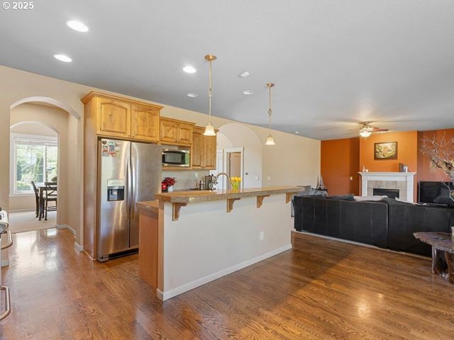 15485 Sw WILLAMETTE VALLEY Ct, Beaverton, OR 97007