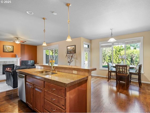 15485 Sw WILLAMETTE VALLEY Ct, Beaverton, OR 97007