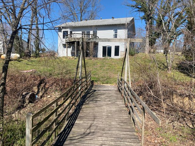 1536 S Outer Road, Mansfield, MO 65704