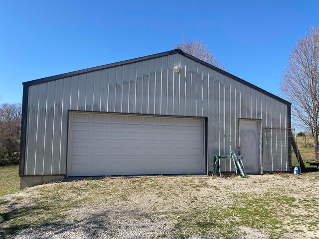 1536 S Outer Road, Mansfield, MO 65704
