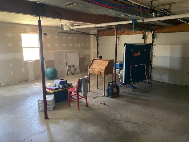 1536 S Outer Road, Mansfield, MO 65704