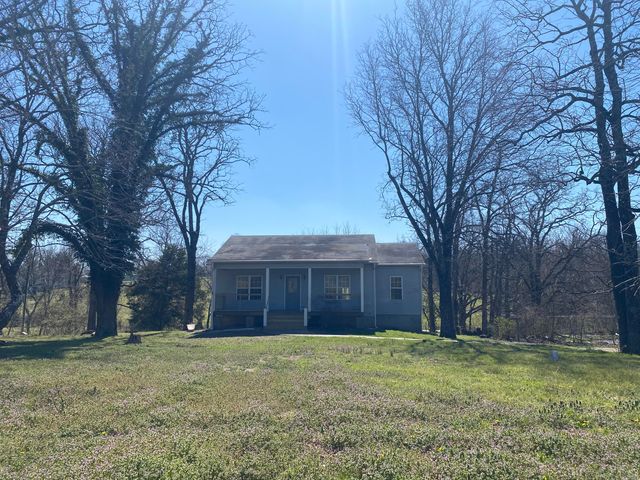 1536 S Outer Road, Mansfield, MO 65704