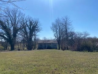 1536 S Outer Road, Mansfield, MO 65704
