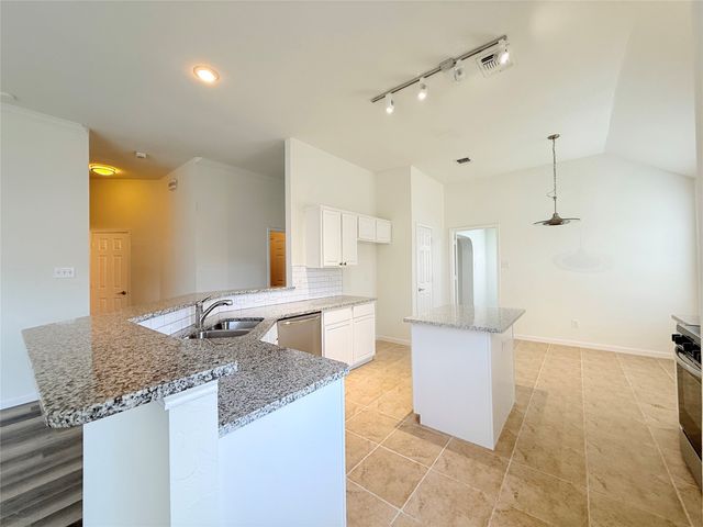 7960 Salmon Run Way, Fort Worth, TX 76137