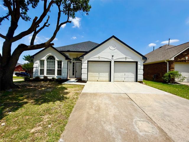 7960 Salmon Run Way, Fort Worth, TX 76137